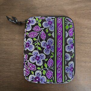 #244 Vera Bradley Tablet Tamer / eReader or Small Tablet Case Plum Petals (Ret)